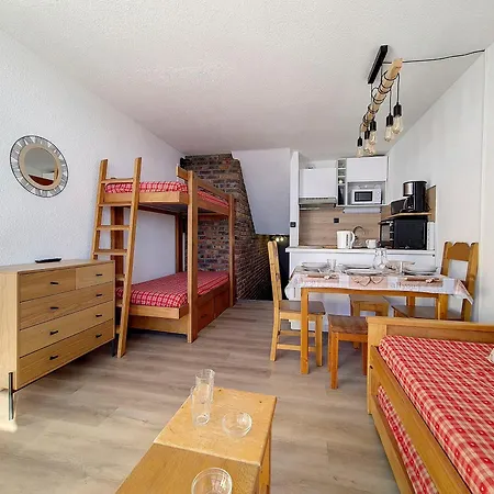 Lumineux 4 Pers. Aux Menuires Avec Acces Pistes Et Balcon Apartment *